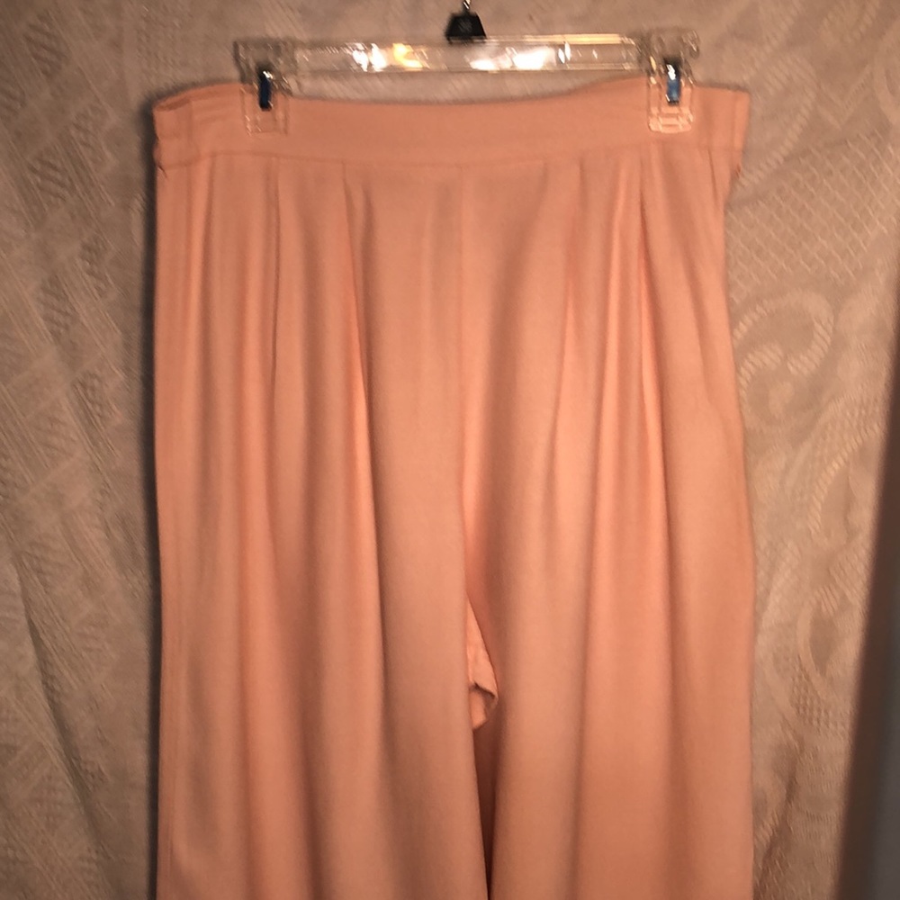 No brand light pink slacks - Picture 2 of 6